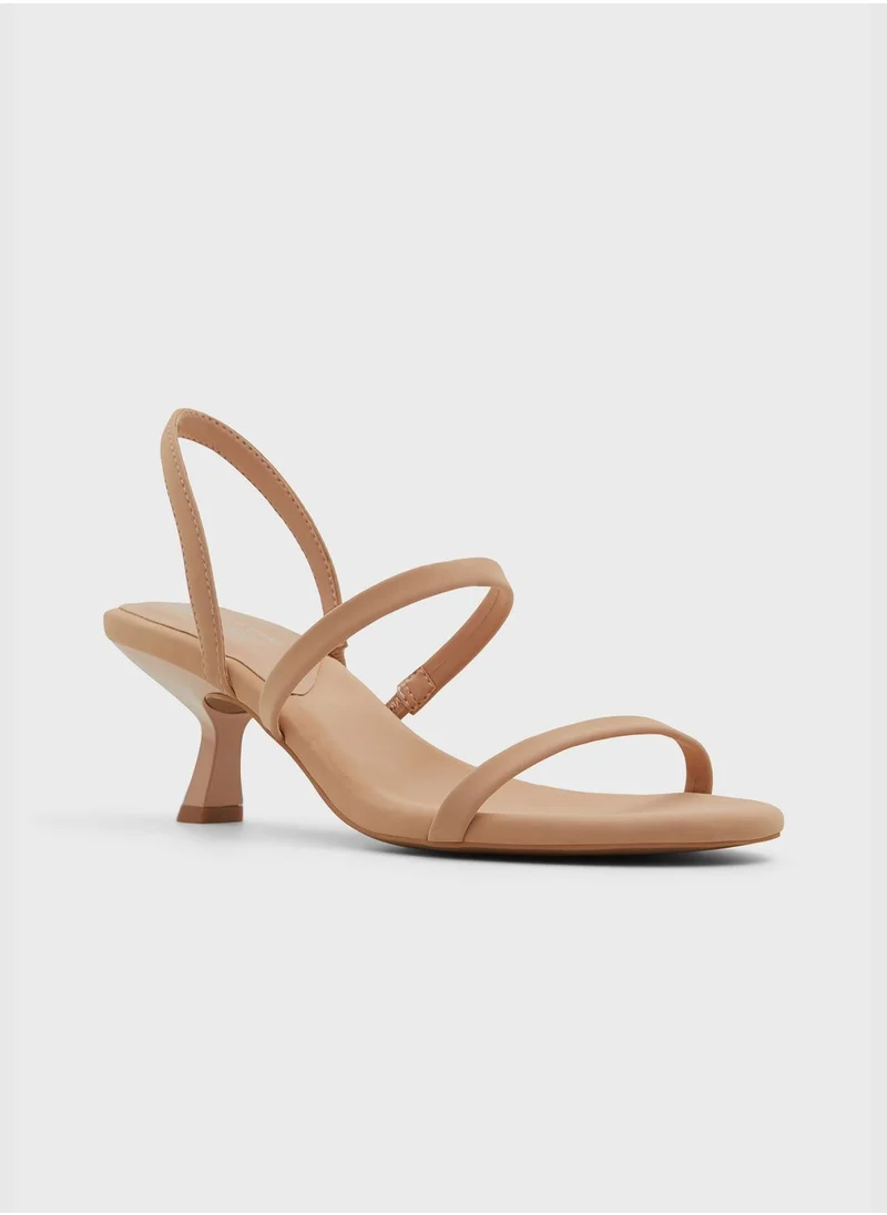كول ات سبرنج KITT Low-Heel Pumps