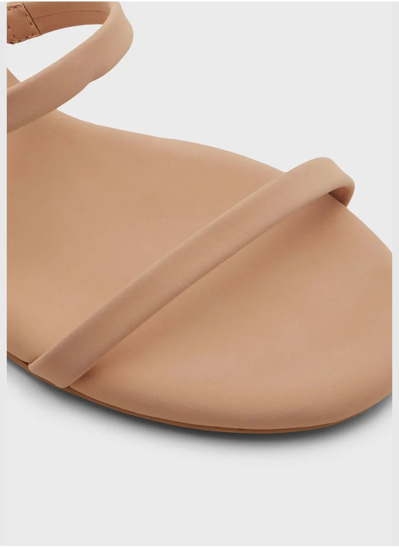 كول ات سبرنج KITT Low-Heel Pumps