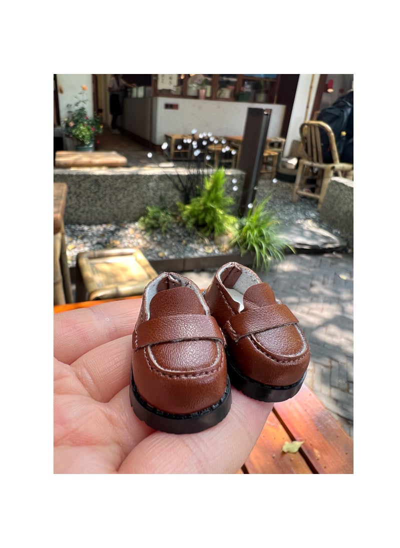 null - 17cm Labubu Macaron Figurine Keychain Small brown leather shoes (excluding dolls) - Image 1