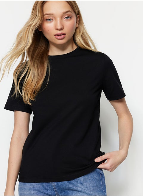 T-Shirt - Black - Regular fit