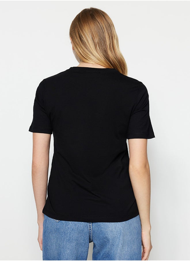 T-Shirt - Black - Regular fit