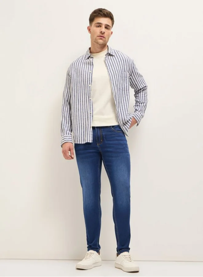 THE BEAR HOUSE  Men's Blue with Light Fade Mid-Rise Skinny Fit Jeans Classic Comfort With Modern Style, Perfect For Everyday Casual Looks And Effortless Streetwear Vibes for Men | Best Price UAE
