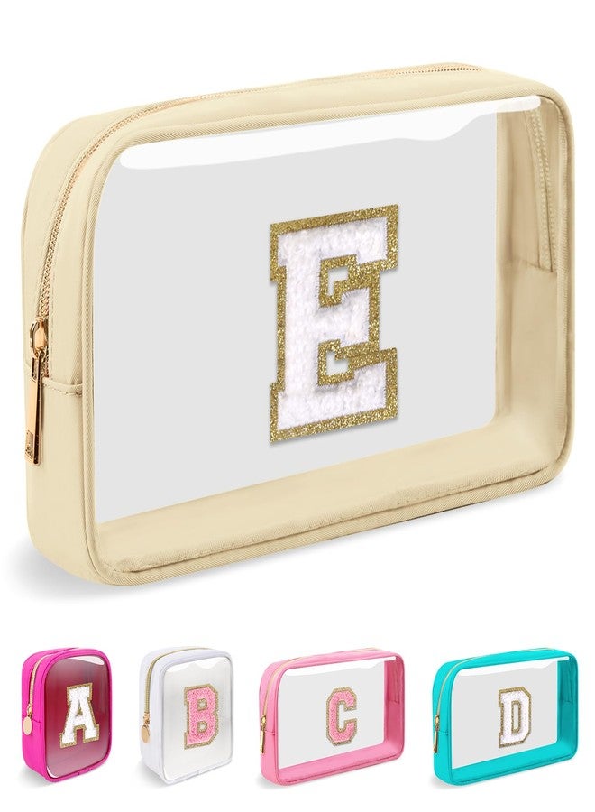 Iqimott حقيبة مكياج صغيرة شفافة مخصصة بالحرف الأول، حقيبة تجميل من نايلون مع رقعة حرف شينيلي A-Z، حقيبة مستحضرات التجميل الشاطئية، حقيبة تخزين سفر بسحاب مقاومة للماء للنساء والفتيات (بيج-أبيض E) - Image 1