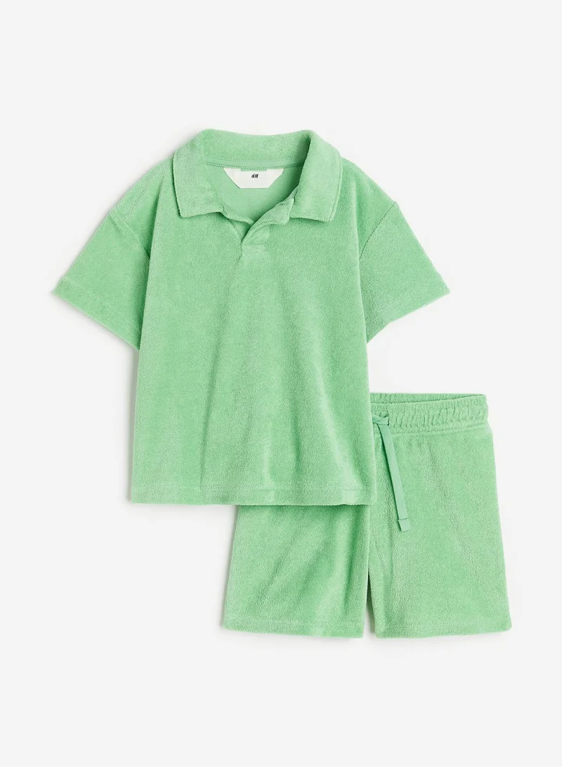 H&M Kids 2 Piece Essential Polo And Shorts Terry Set