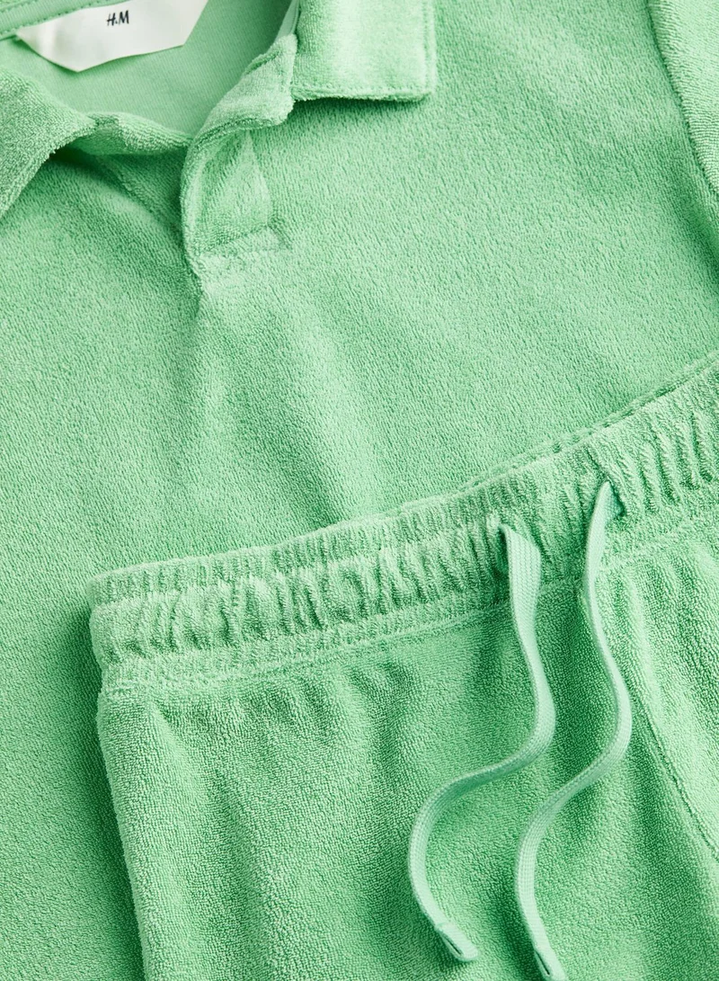 H&M Kids 2 Piece Essential Polo And Shorts Terry Set