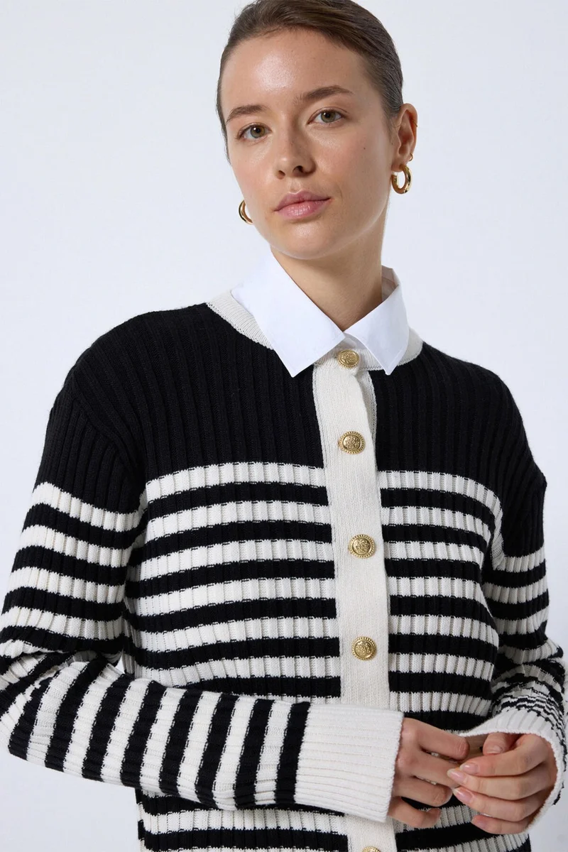 توتشي Striped Knitted Cardigan with Pocket Details