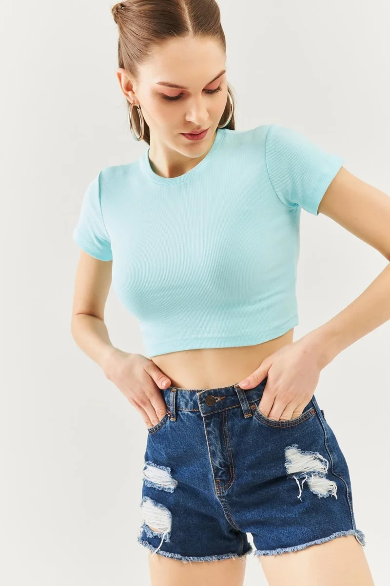 بوتيكجيز Aqua Kısa Kol Bisiklet Yaka Vücuda Oturan %100 Pamuklu Kaşkorse Esnek Crop Bluz