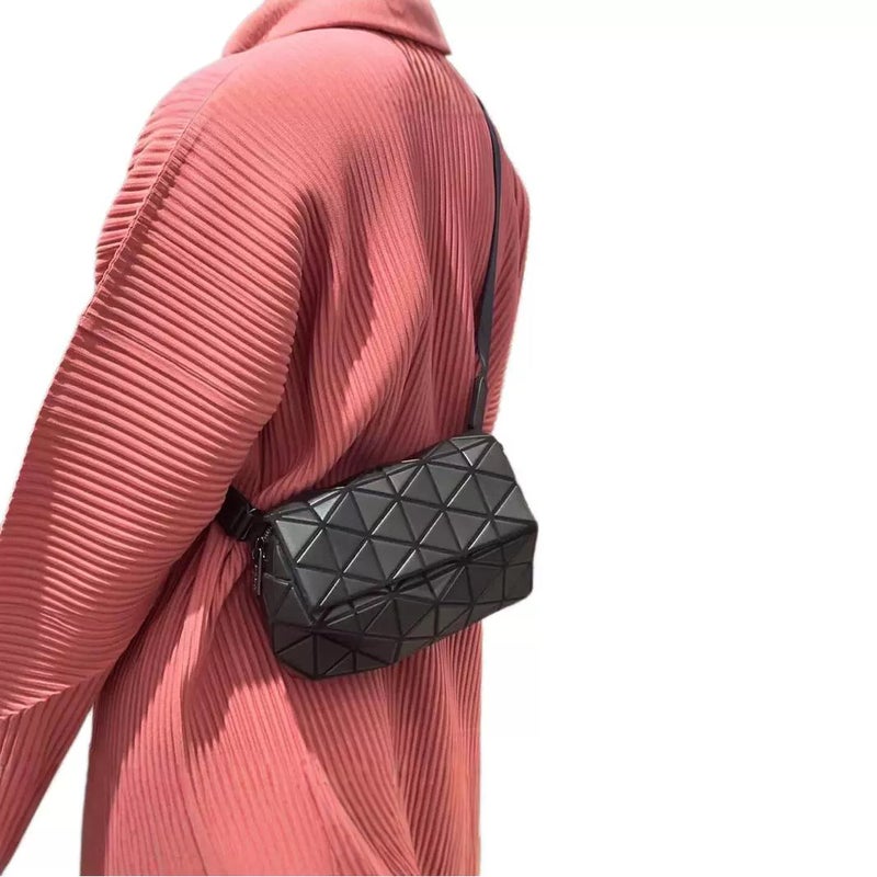 Japanese New Women'S Bag Cylinder Diamond Plaid Bag Fashion Personalized Mobile Phone Bag Geometric Diamond Shoulder Crossbody Small Square Bag - Image 5