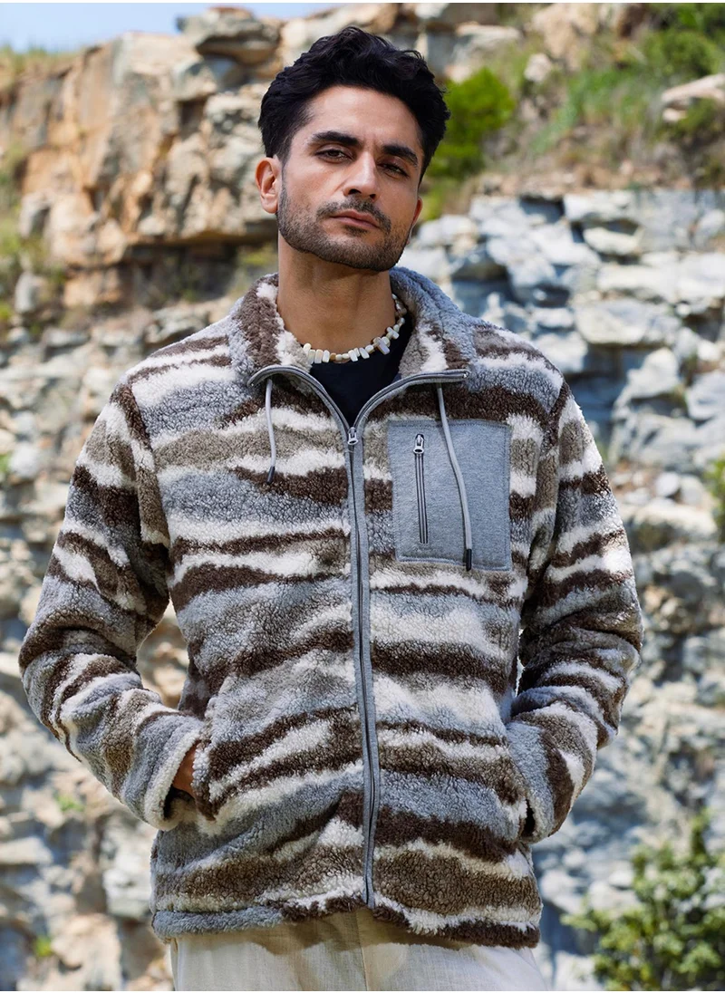 كامبوس سوترا Men's Light Grey & Chocolate Brown Camouflage Sherpa Puffer Jacket