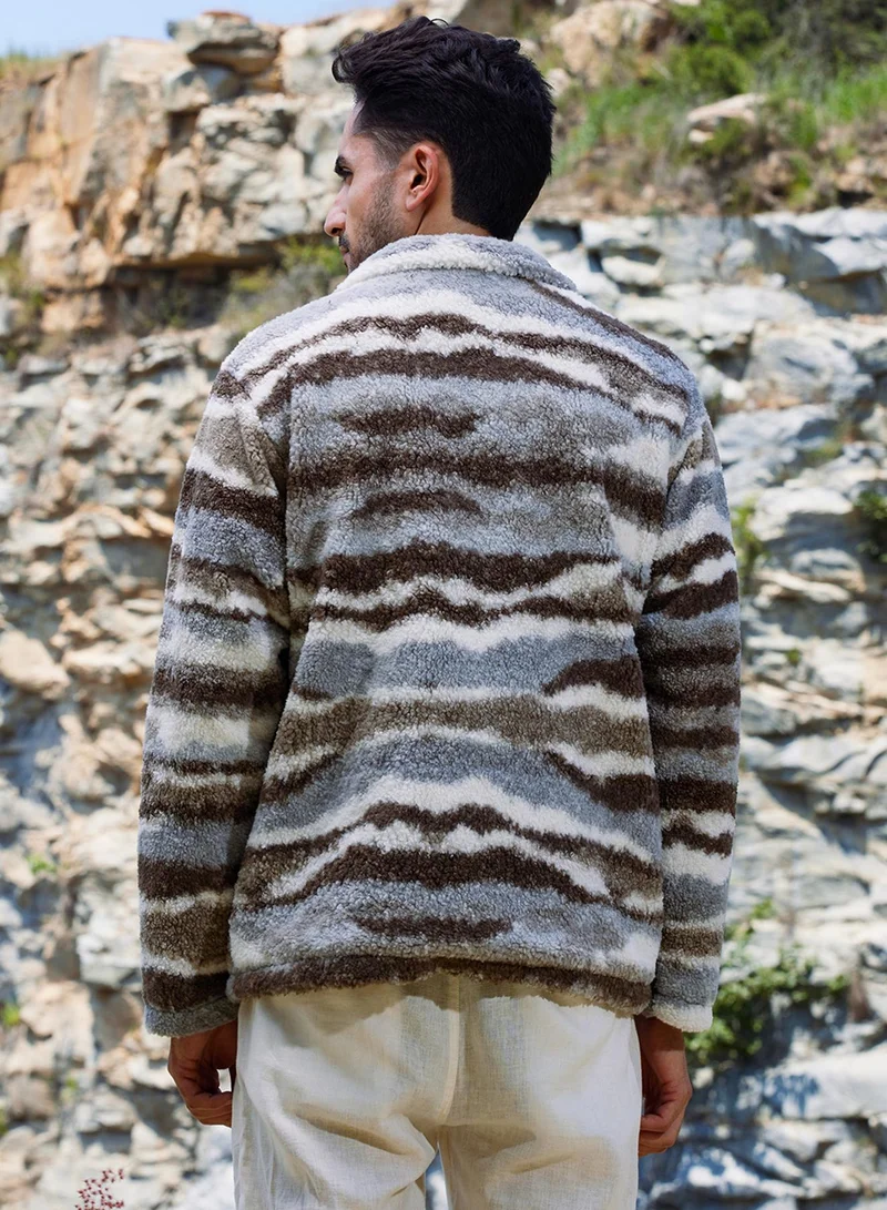 Campus Sutra Men's Light Grey & Chocolate Brown Camouflage Sherpa Puffer Jacket