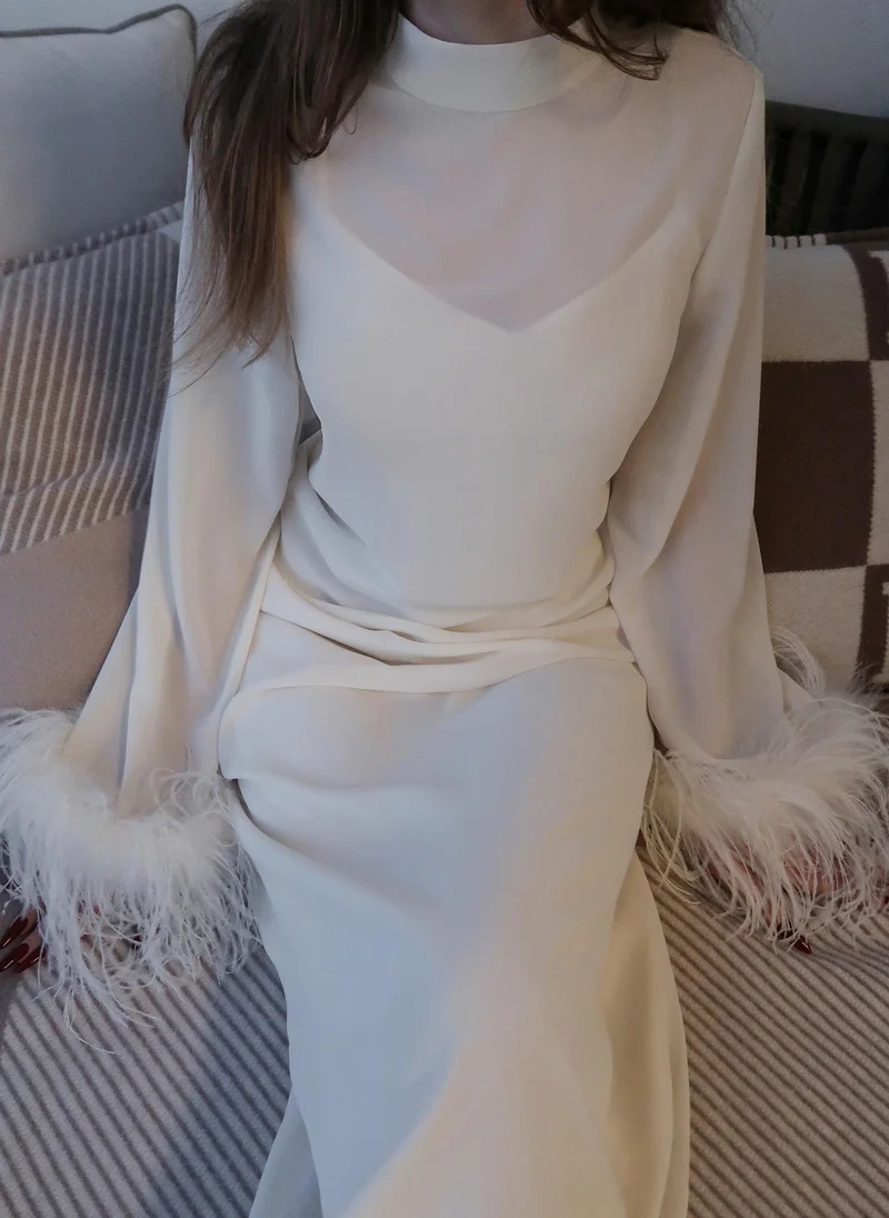 Lichi Straight midi dress with feathers on the cuffs