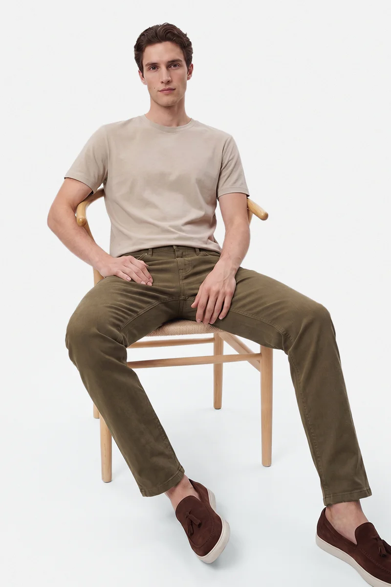 سنيتش Olive Solid Regular Fit Casual Trousers