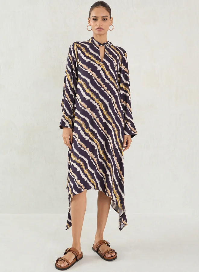 فيميلا Femmella Black Abstract Print Asymmetric Hem A-Line Maxi Dress