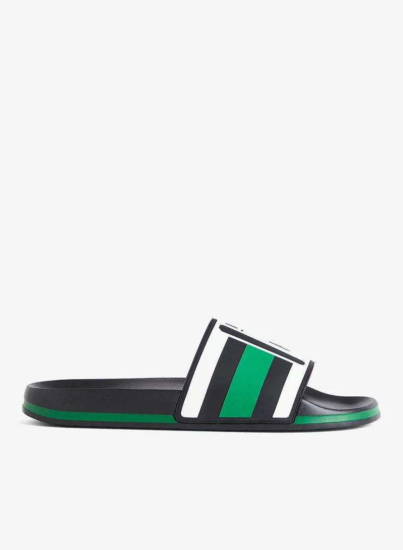 اتش اند ام شبشب حمام سباحة مزين بطبعات