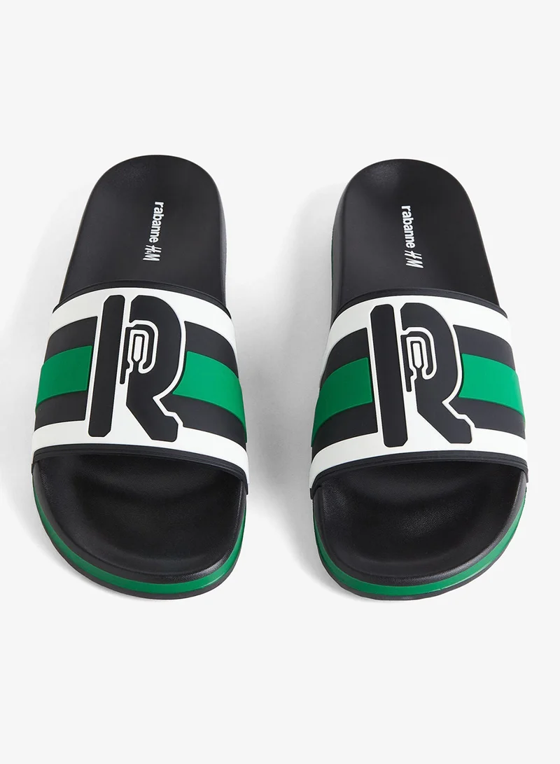 اتش اند ام شبشب حمام سباحة مزين بطبعات