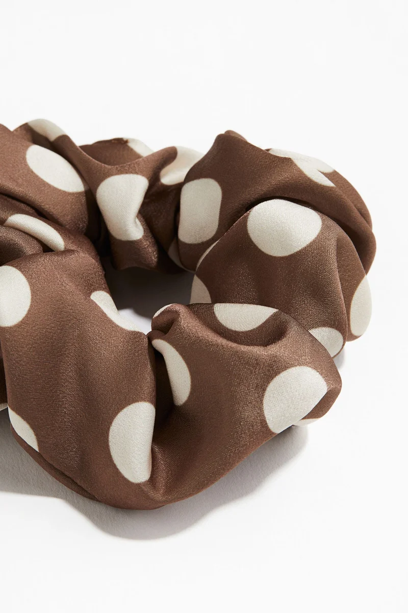 اتش اند ام ربطة شعر كبيرة