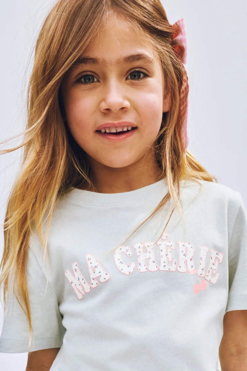 اتش اند ام خاتم بقلادة على شكل قلب