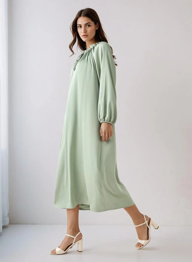 سبلاش فيڤ فستان ميدي بقصة واسعة مع أربطة