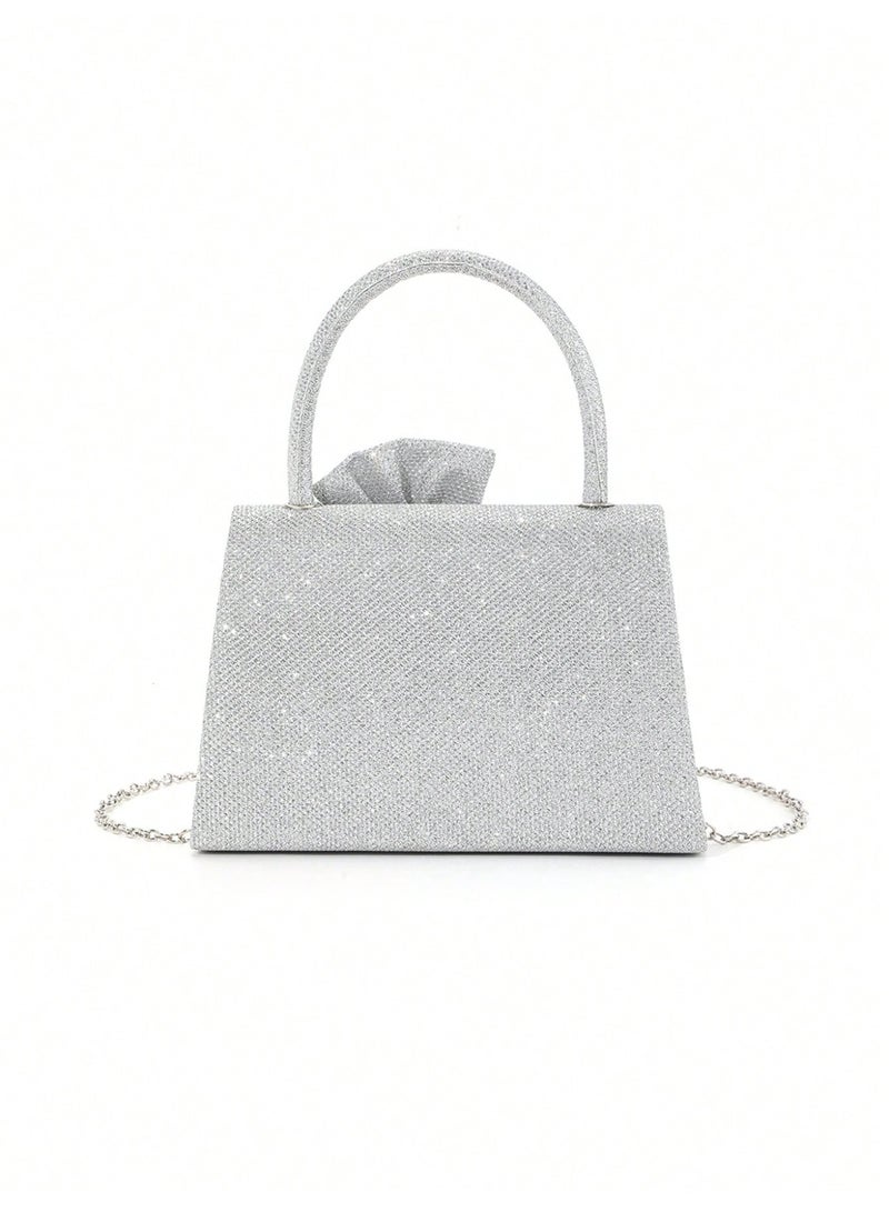 حقيبة سهرة نسائية كلتش بتصميم فيونكة لامعة مع مقبض علوي وسلسلة معدنية – حقيبة أنيقة للمناسبات والسهرات - Image 4