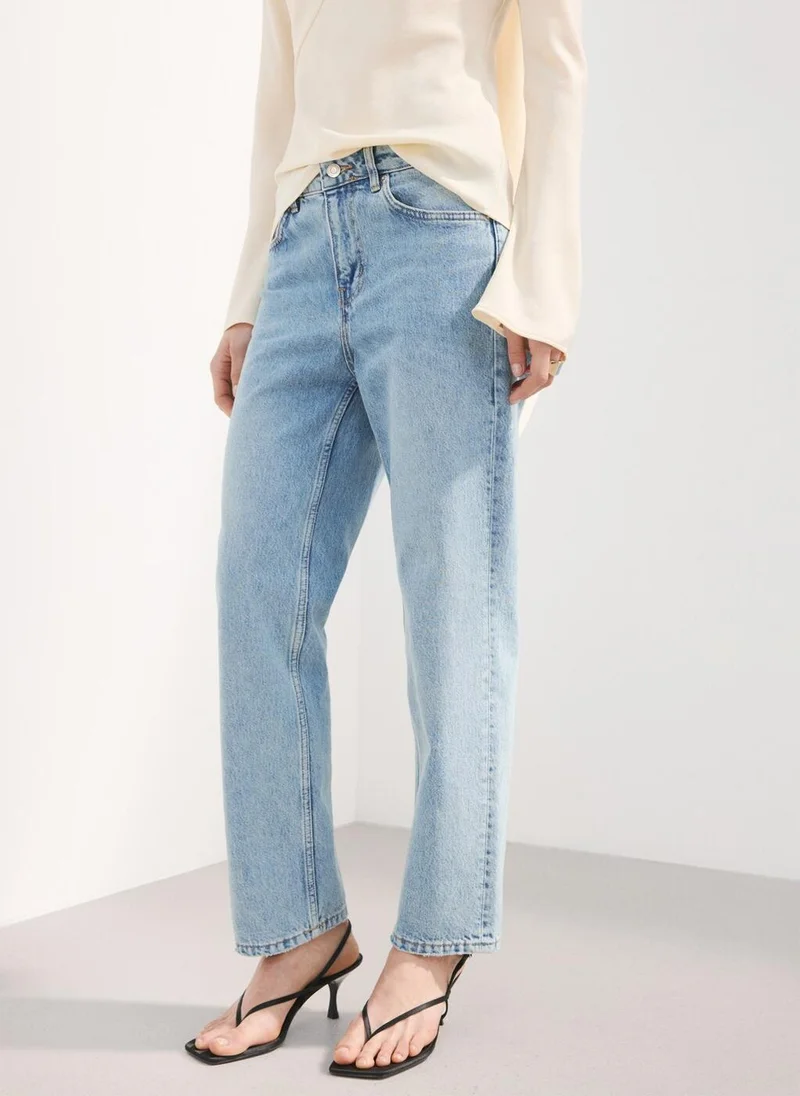 MANGO Mid-rise straight jeans