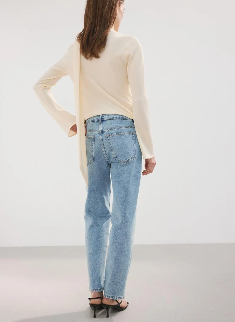 MANGO Mid-rise straight jeans