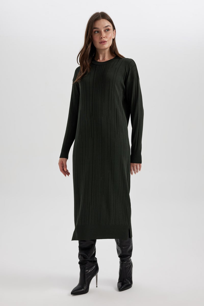 DeFacto Woman Regular Fit Crepe Dress  - Image 1