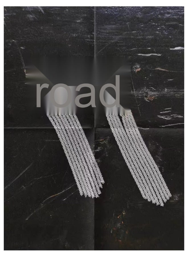NeeMee Leaf-Shaped Tassel Earrings - Image 3