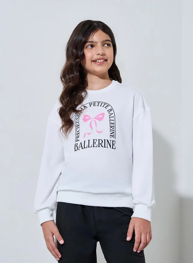 Styli Teen Girls Graphic Sweatshirt and Side Stripe Joggers Set