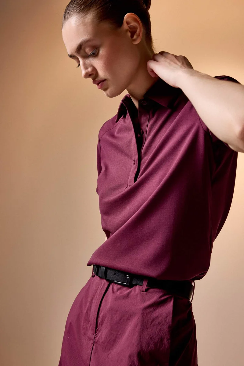 ديفاكتو Standard Fit Sports Silk Polo T-Shirt