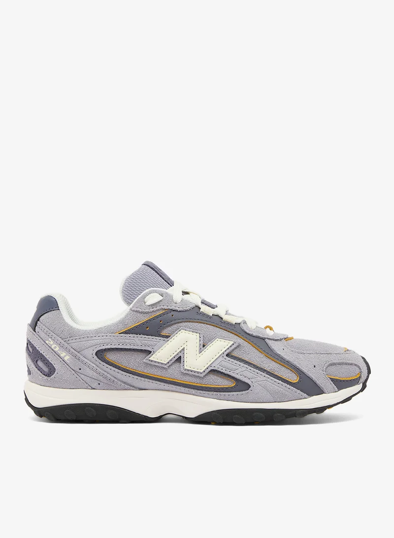 204L Sneakers