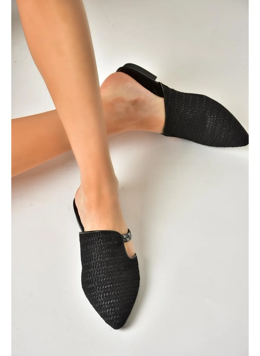 Fox Shoes P820031417 Black Straw Stone Detailed Women's Slippers