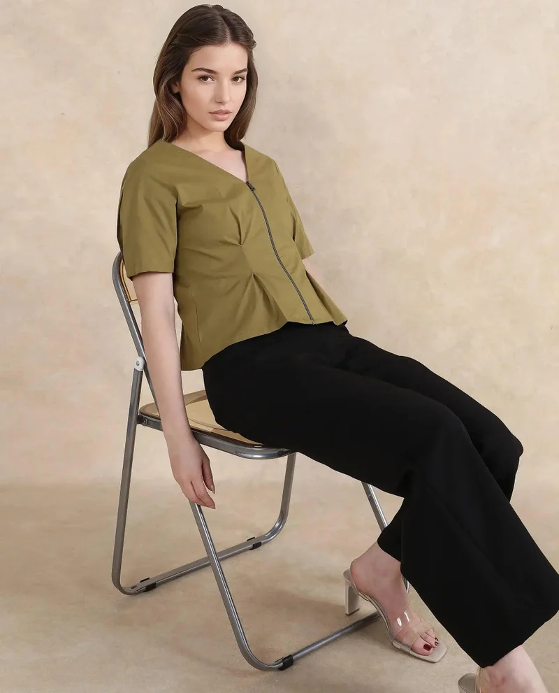 Rareism Women's V-Neck Zipped Top