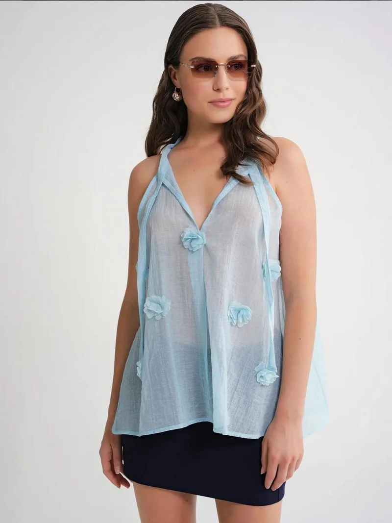 ميكسراي بلوزة ميكسراي بياقة على شكل حرف  وأربطة وكشكشة