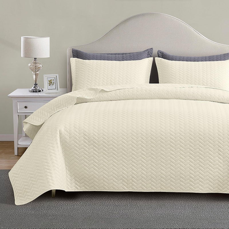 MapleStone Quilt Set Queen Size Lightweight OffWhite Bedspread Ultrasonic Chevron Pattern Light Coverlet for All Season Comforter Bedding Decor  3 Piece Full Bed Cover Sets