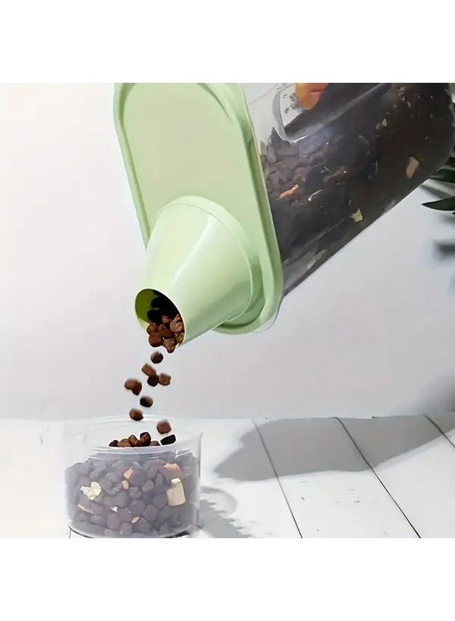 حاوية تخزين طعام الحيوانات الأليفة محكمة الإغلاق من جرين 2 سعة 5 لتر مع كوب قياس للكلاب والقطط - Image 2