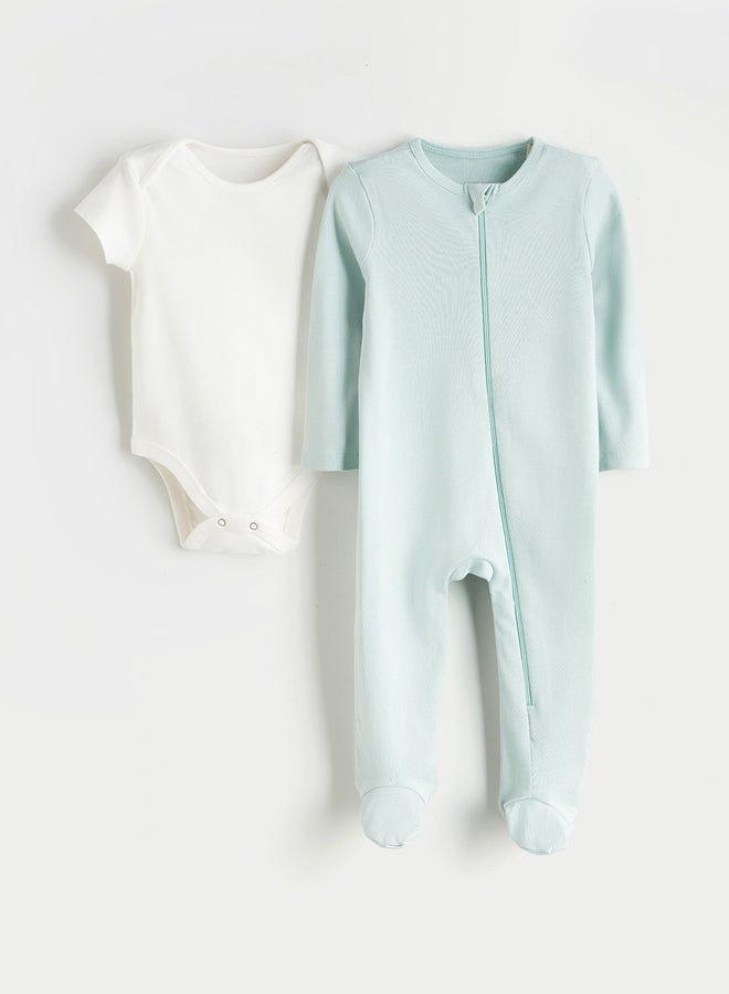 ال سي وايكيكي طقم للبيبي - Image 1