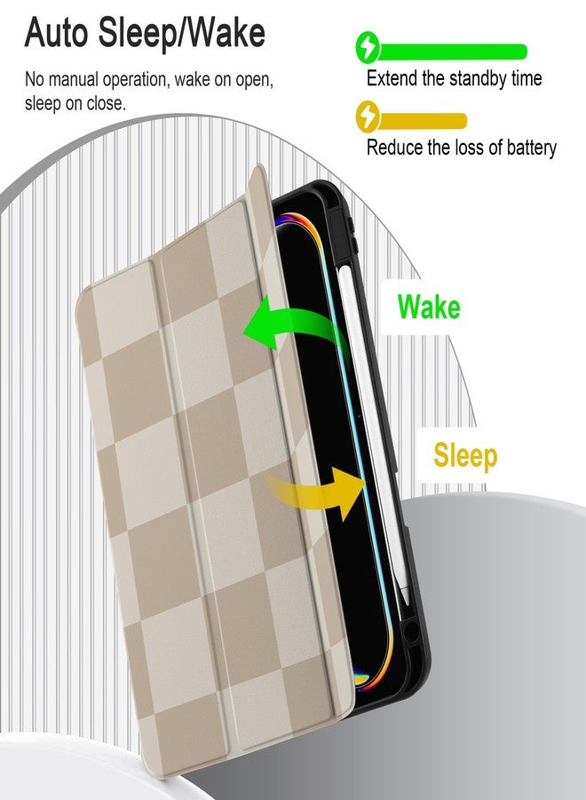 DONGKE جراب دونغكي لجهاز آيباد برو 11 بوصة (M5 2025 / M4 2024، الجيل السادس والخامس) - [حامل قلم مدمج] غطاء ثلاثي الطي فائق النحافة من جلد البولي يوريثان مع ظهر من مادة TPU الناعمة، خاصية التشغيل/الإيقاف التلقائي، تصميم رقعة الشطرنج - Image 5