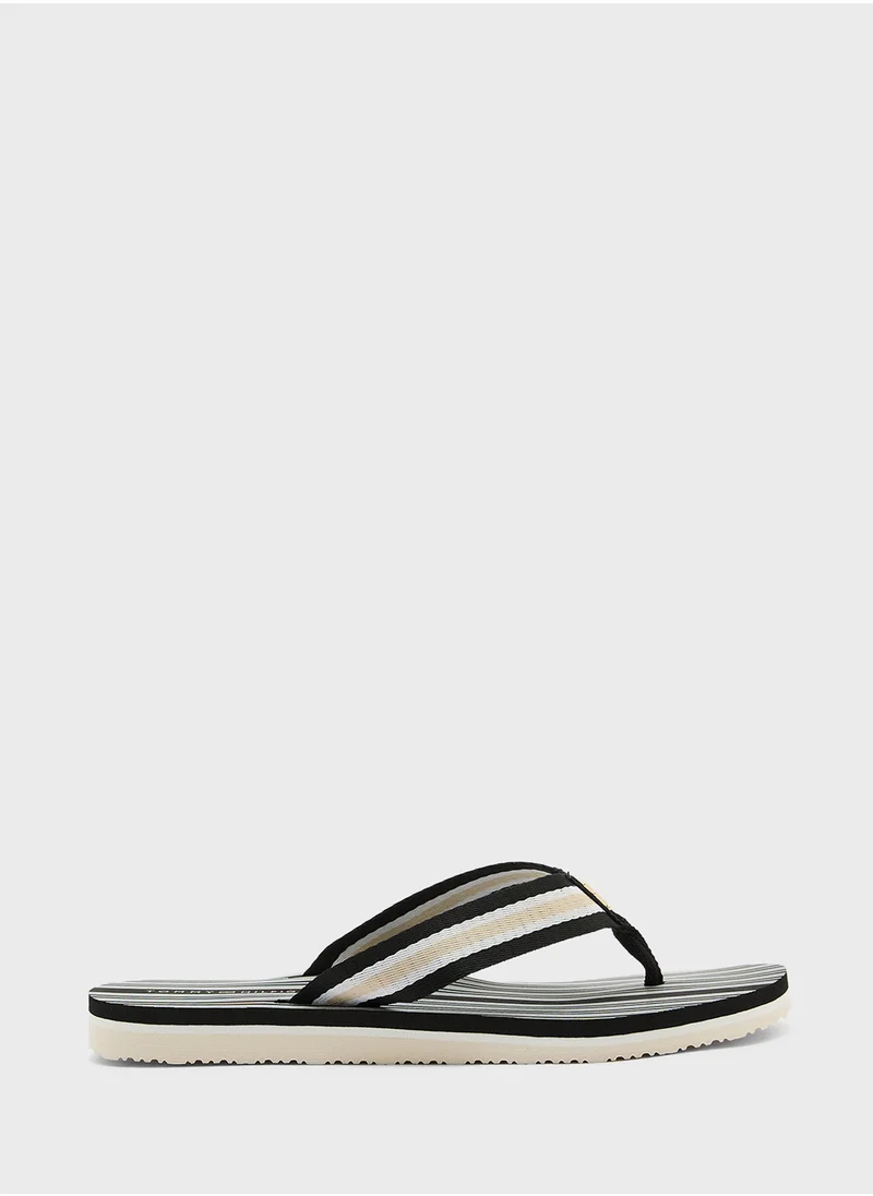 تومي هيلفيغر Multi Strap Flip Flop