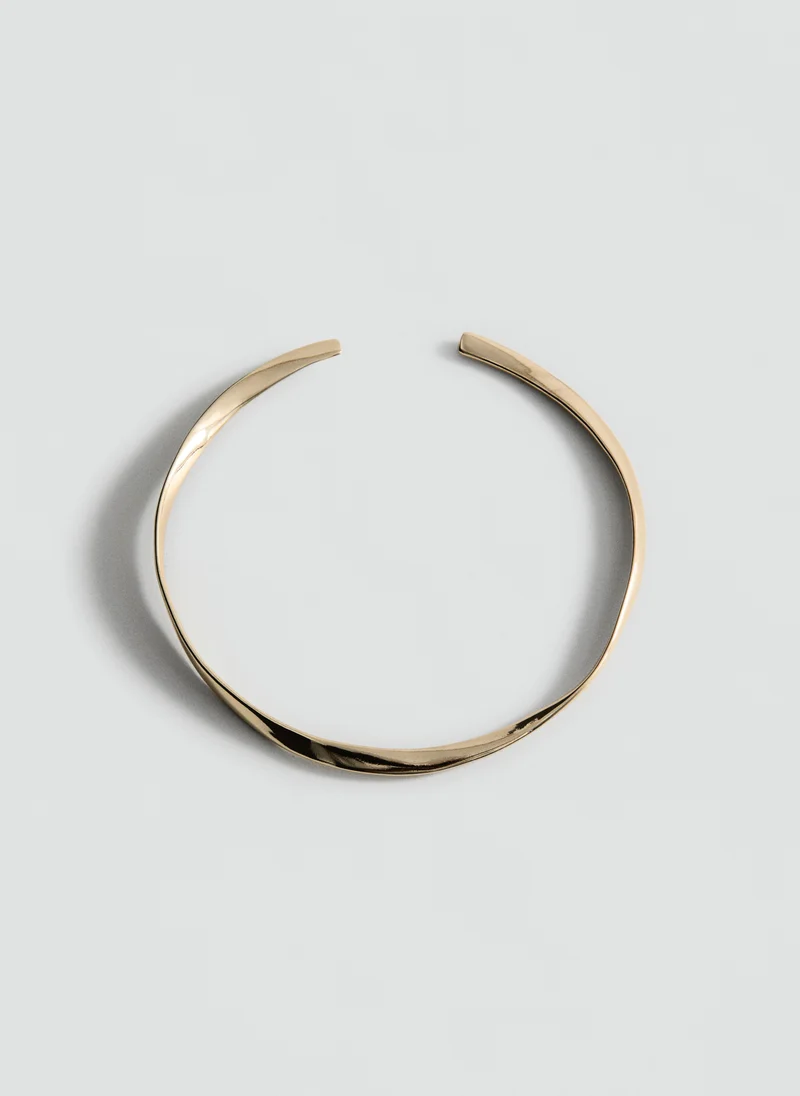 Rigid choker
