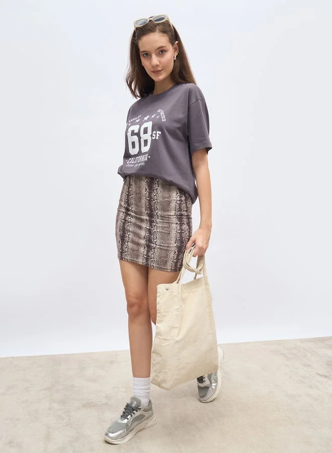 Styli Graphic Print Oversized Longline T-Shirt
