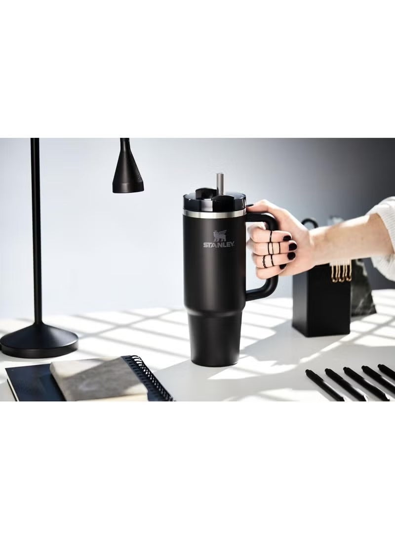 ستانلي كوب ستانلي بمقبض وماصة 40 أونصة | غطاء فلوستيت 3 أوضاع | كوب معزول من الستانلس ستيل | خالي من BPA | أسود - Image 4