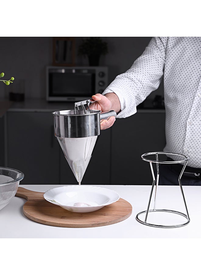 Royalford Stainless Steel Batter Dispenser Silver 1.3Liters - Image 4