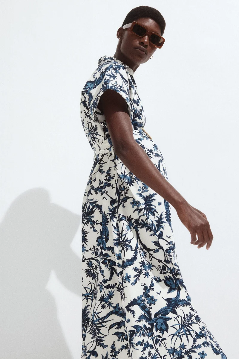 H&M MAMA Belted dress