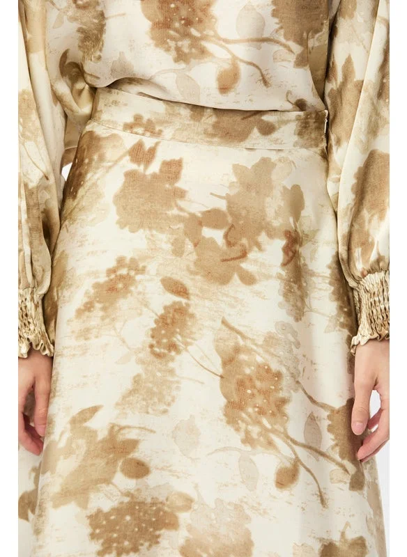 Tenda Floral skirt with a wide fit