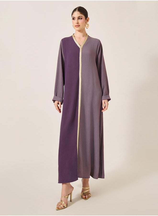 Styli - Color Block Lace Detail V-Neck A-Line Jalabyia - Image 1