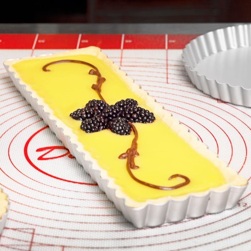 Fat Daddio's PFT-1375 Rectangle Fluted Tart Pan, 13.75 x 4.25 Inch - Image 4