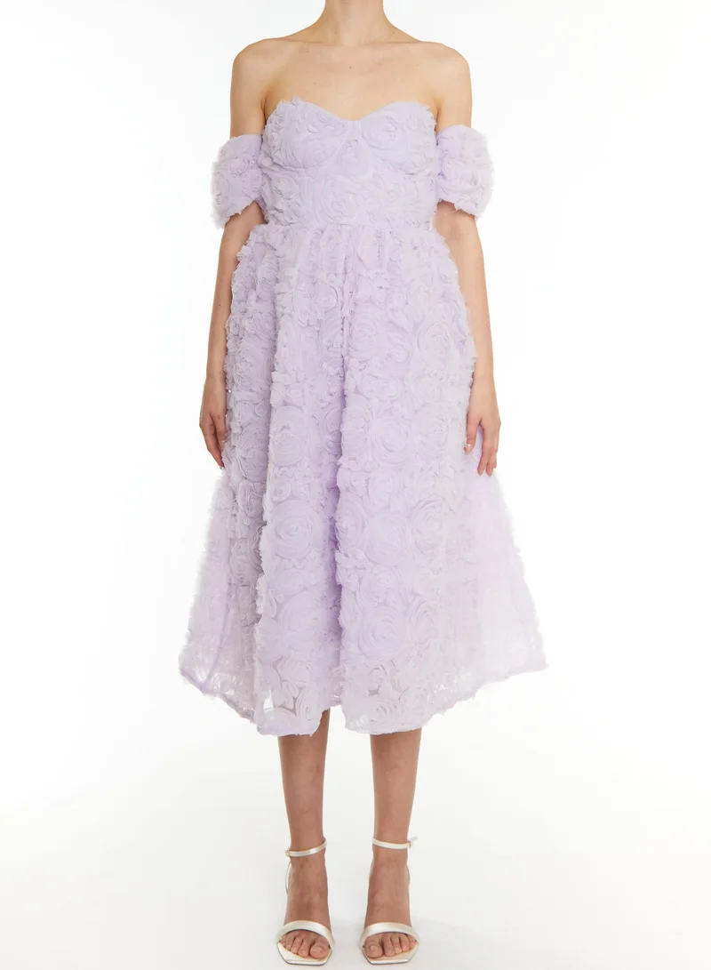 ترو ديكادينس Amelia Lilac 3d Applique Bardot Bust Cup Midi Dress