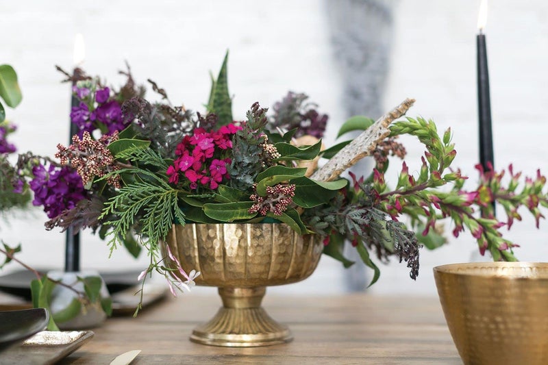Accent Decor وعاء كومبوت معدني ذهبي متعثر من Accent Decor | مزهرية كومبوت ذهبية L مزهرية معدنية L Lita كومبوت داخلي وخارجي لأي مناسبة - Image 2