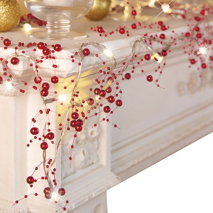 INDOOR CHRISTMAS DECORATIONS FESTIVE LIGHTED BERRY BEADED GARLAND RED 120 L