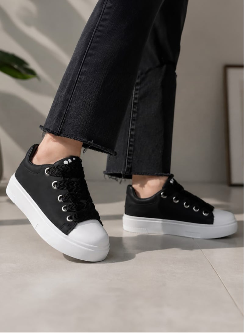 GRINTA Women Sneakers - Image 2